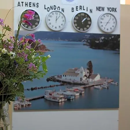 Hotel Glyfada Gorgona 3*